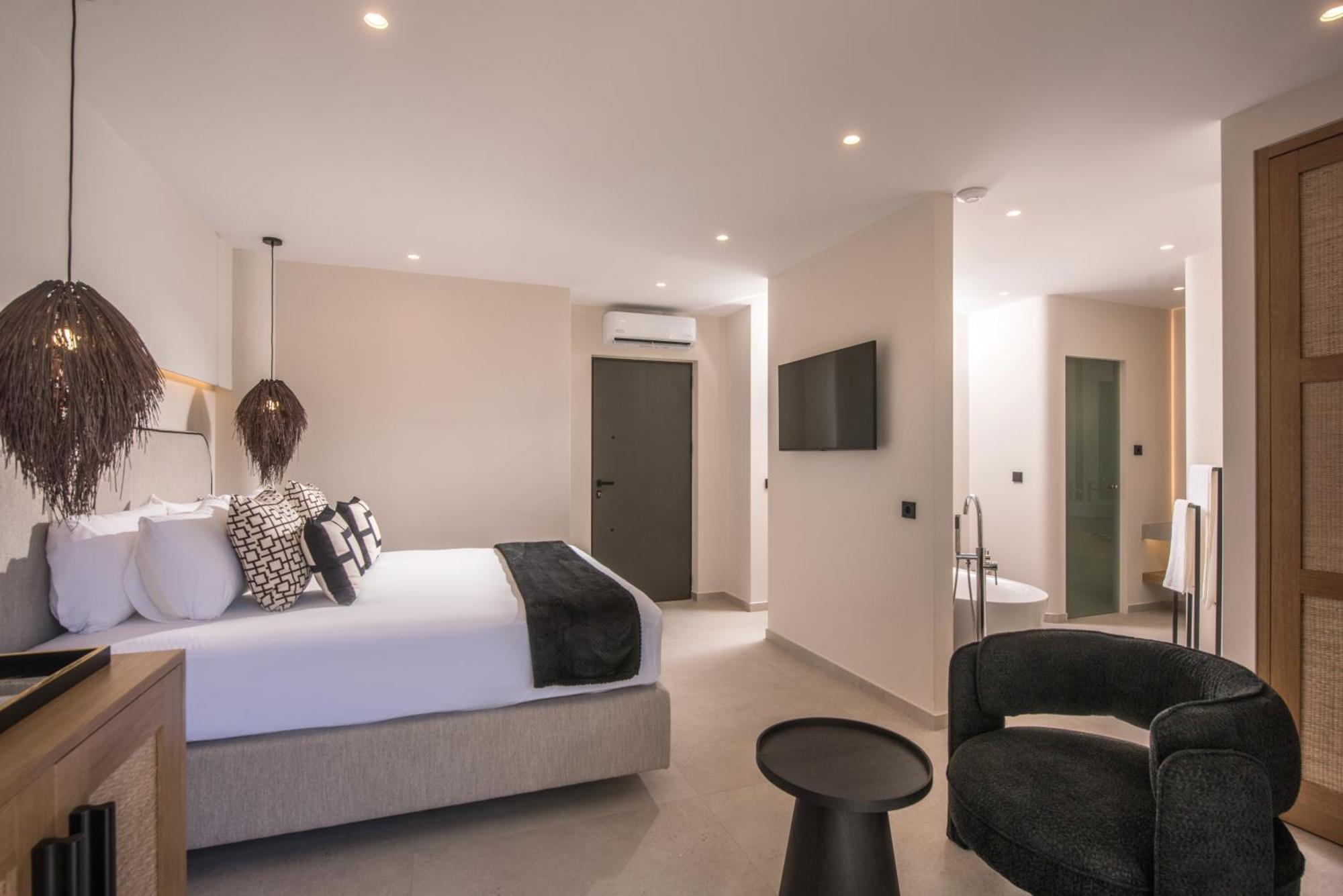 Ammos Boutique Apartments & Suites Hotel